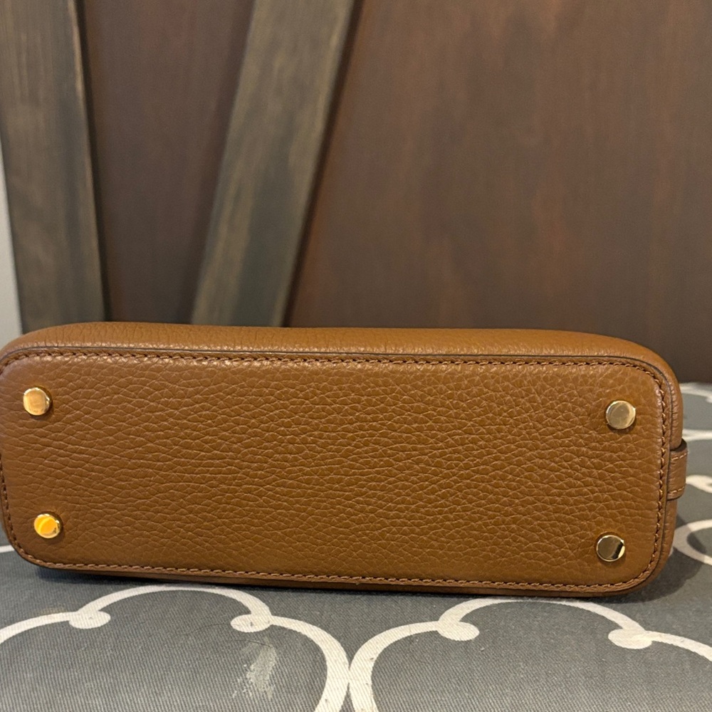 Tory Burch Tan Leather Crossbody Bag - Picture 4 of 4